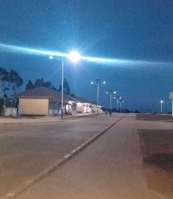 赛罕区非洲科特迪瓦太阳能路灯工程
